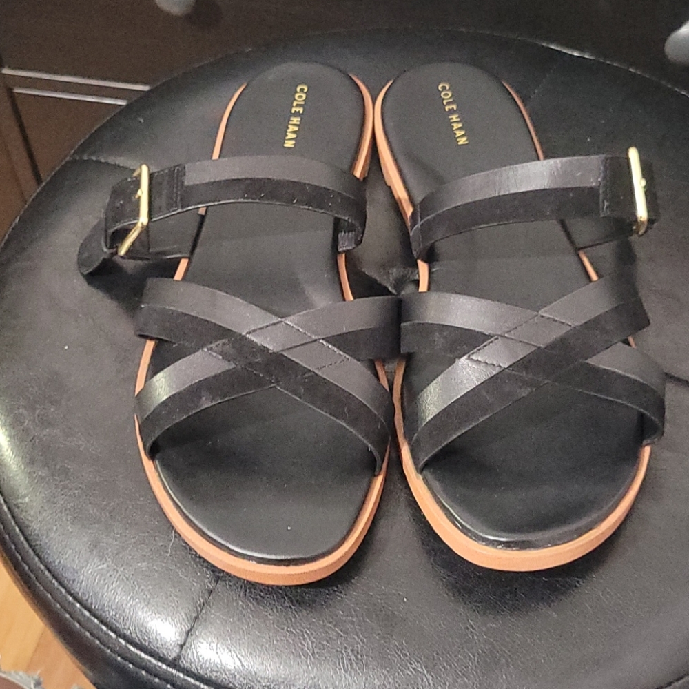 Cole haan slip on sandals size 11